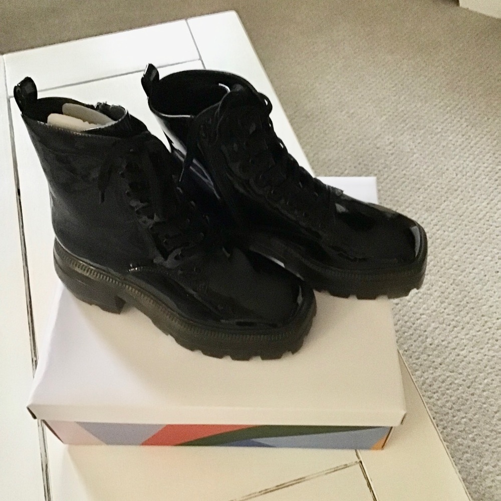 Katy Perry Geli black lace up combat boots with side zipper. size 8.5 New. - Picture 4 of 6